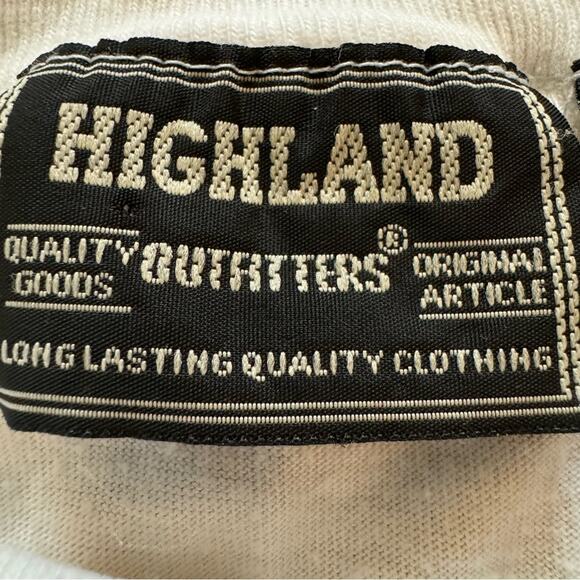 Highland Outfitters white crewneck long sleeve T-shirt size XL
 b11 - Picture 2 of 4